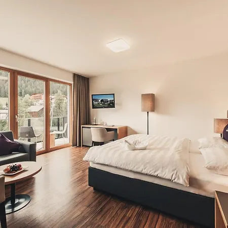 Hotel Alfa 4*