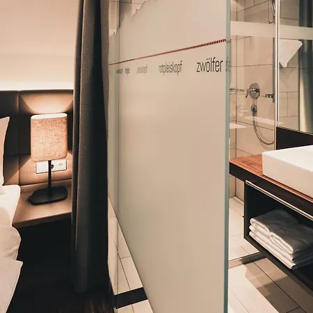 Alfa 4* سيرفاوس