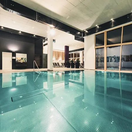 Alfa Hotell 4*